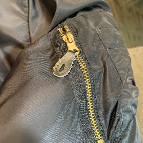 Army issue bomber jacket - Picture 3 of 5